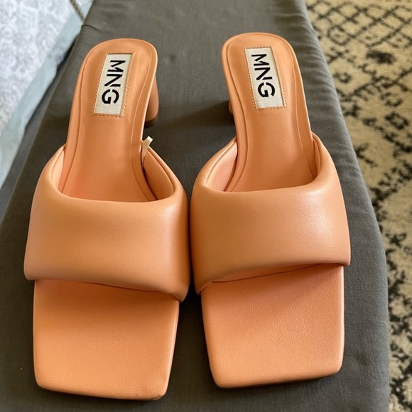 Mango Shoes - Mango kitten heel